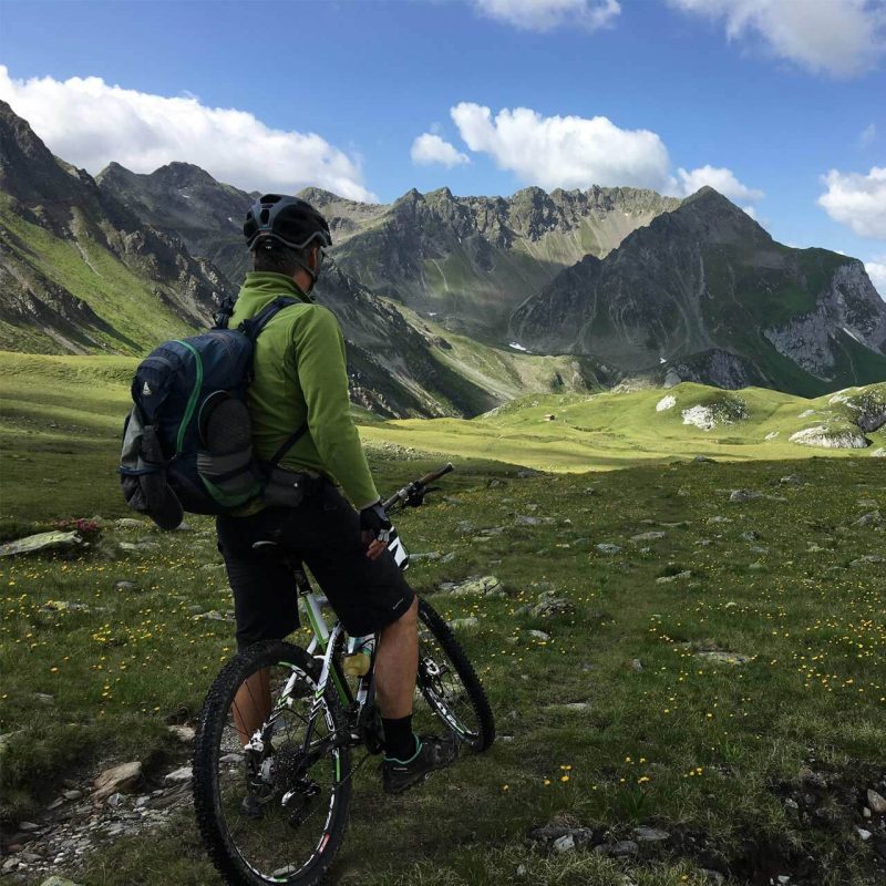 5 Tips and Hacks for Beginner Hikers